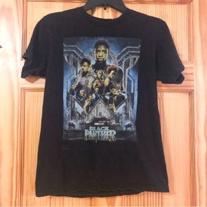 ⭐️ Used unisex Marvel Black Panther T-shirt